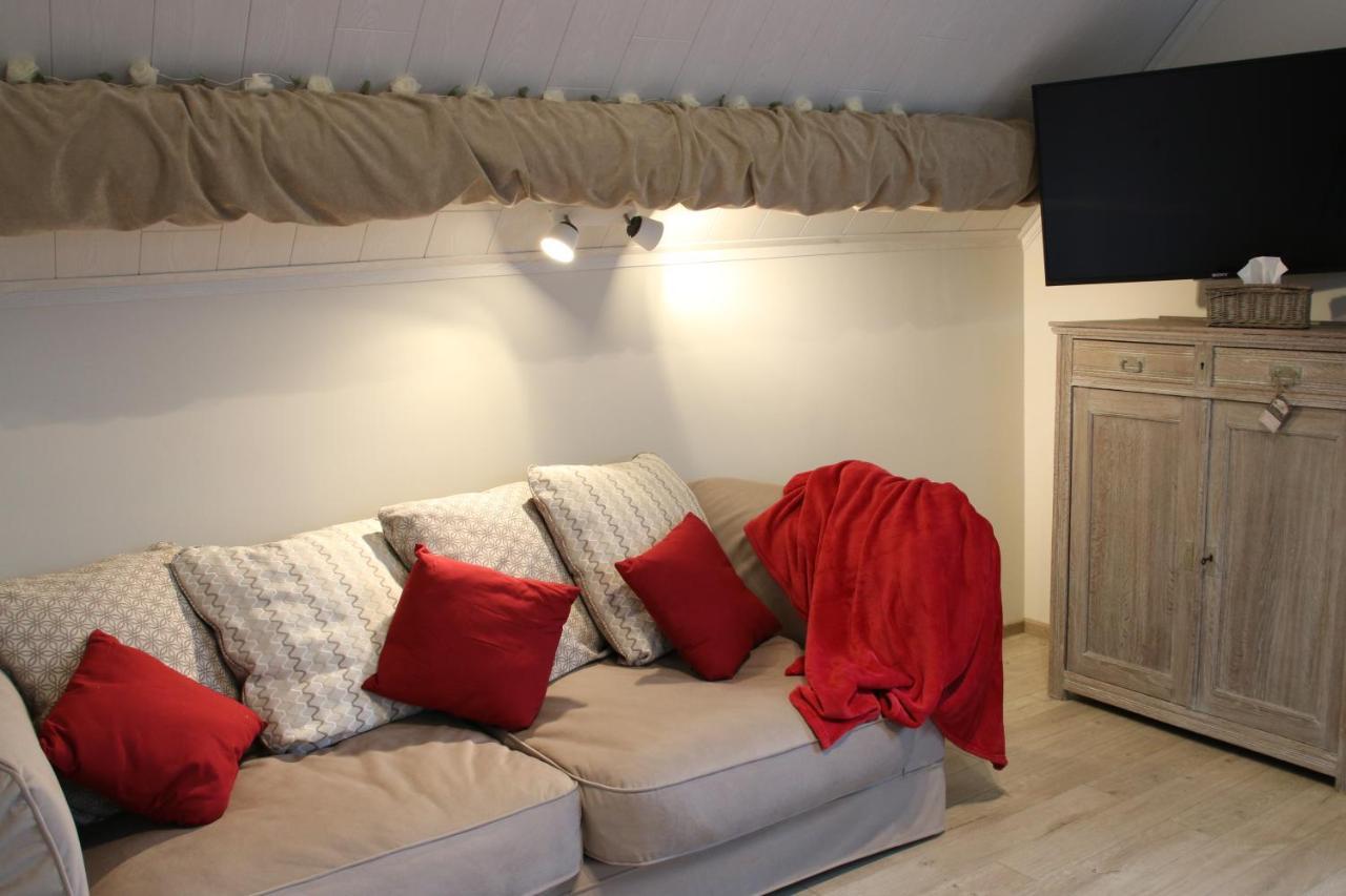 La Petite Maison Dans La Cour Stave Ngoại thất bức ảnh